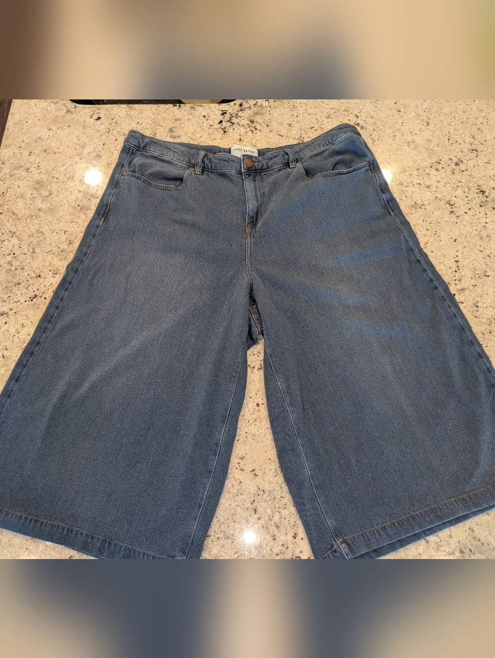 Lane Bryant Denim Bermuda Shorts Womens 18 Flex Magic Waistband Stretch  Midrise
